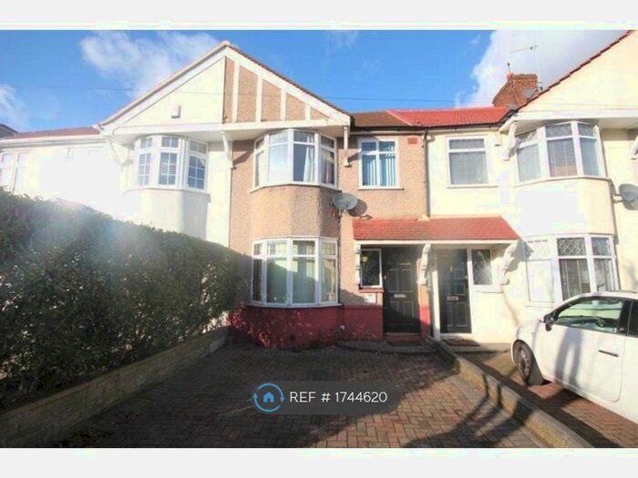 3 Bedroom Terraced House To Rent In Northumberland Avenue, Welling, DA16