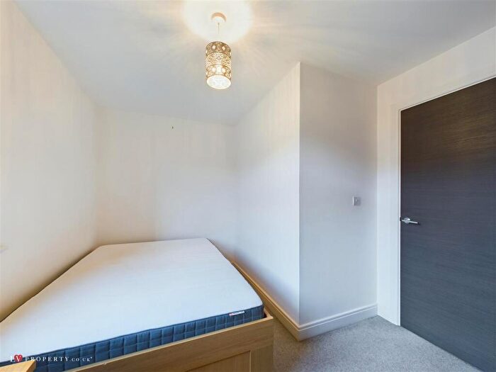 2 Bedroom Apartment To Rent In Metalworks, Warstone Lane, B18