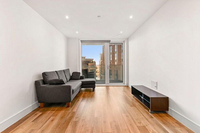 2 Bedroom Flat To Rent In Wilson House, York Road, SW11