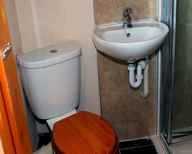 Studio To Rent In Westbury Avenue, Wood Green. London N22