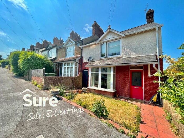 1 Bedroom Maisonette To Rent In High Ridge Road, Hemel Hempstead, Hertfordshire, HP3