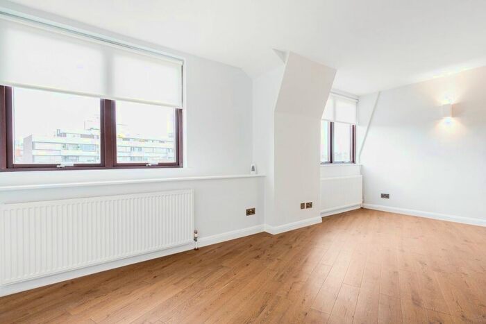 1 Bedroom Flat To Rent In Bulstrode Street, London, W1U