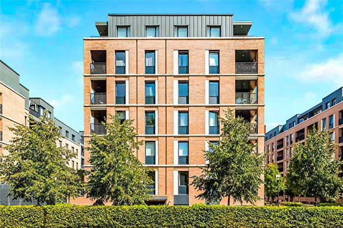 1 Bedroom Flat For Sale In Pemberton House, Denman Avenue, Southall, London, UB2