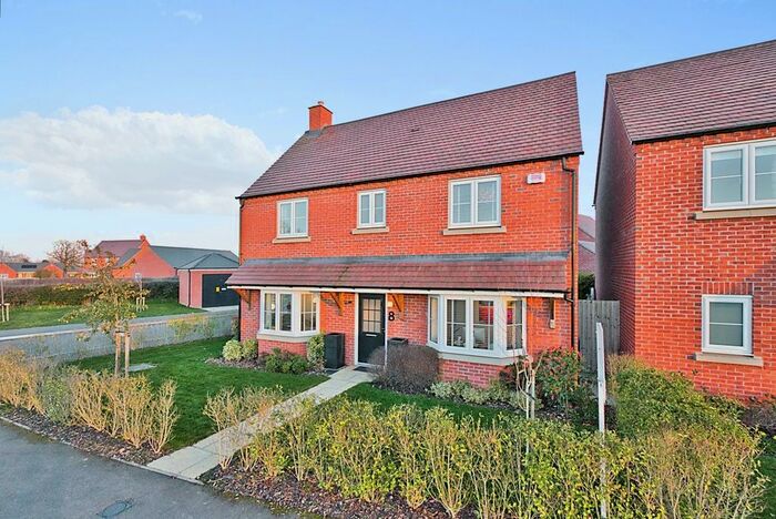 4 Bedroom Detached House For Sale In Pinchfield Gardens, Hallow, Worcester, WR2