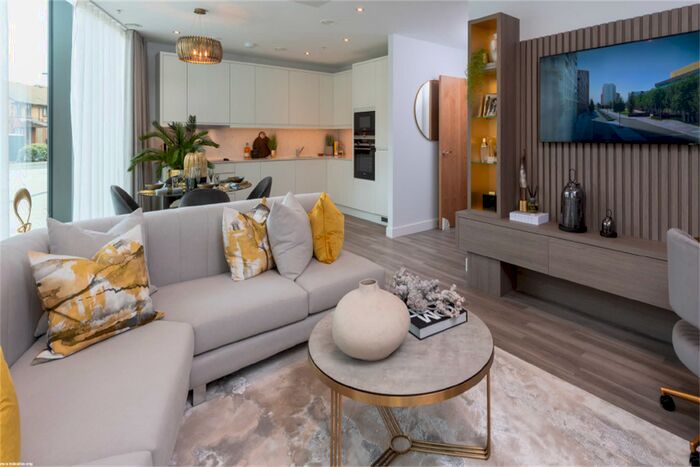 2 Bedroom Flat To Rent In Curtiss House, Heritage Avenue, NW9