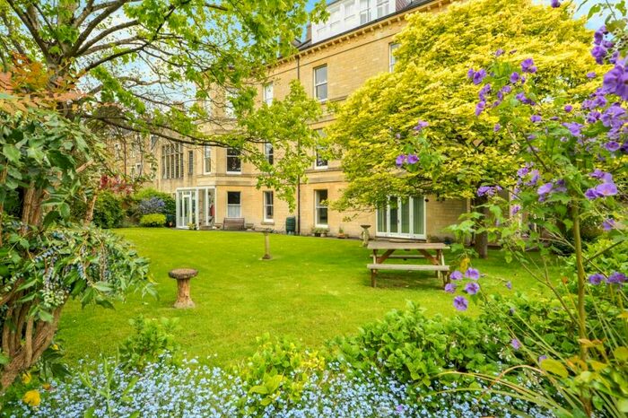 2 Bedroom Flat For Sale In Audley Park Road, Bath, BA1