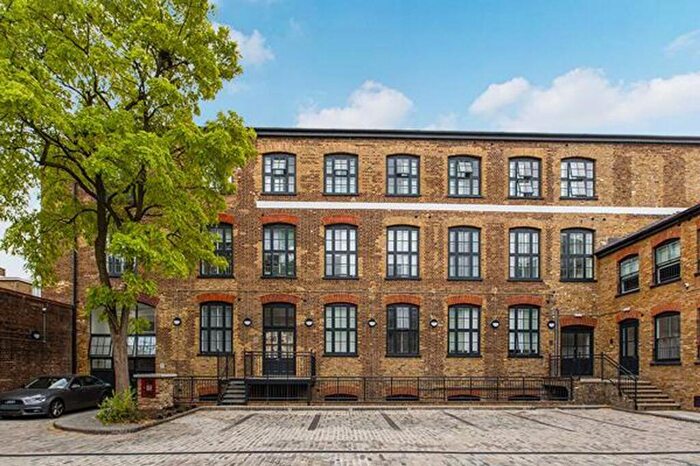 1 Bedroom Flat To Rent In Clyde Square, Severn Court, E14