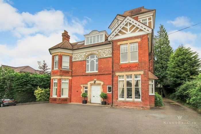 2 Bedroom Flat To Rent In Boyne Park, Tunbridge Wells, TN4