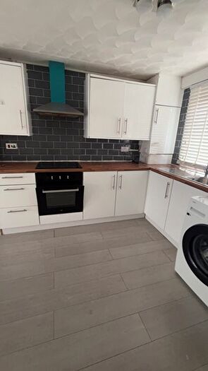 3 Bedroom Terraced House To Rent In Limes Avenue, Chigwell, IG7
