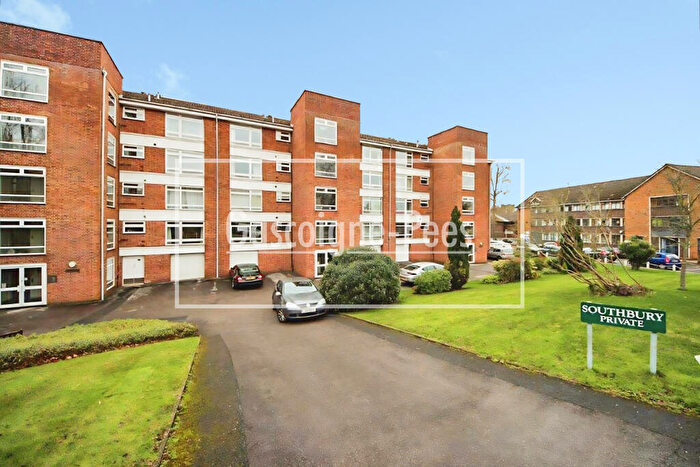 2 Bedroom Flat To Rent In Lawn Road, Guildford, GU2