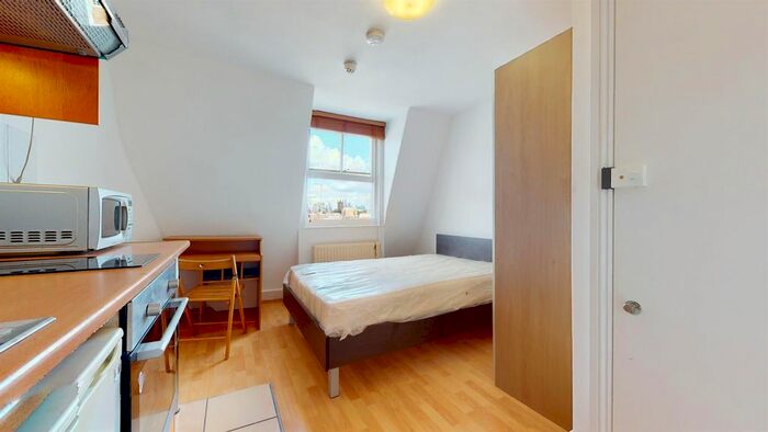 Studio To Rent In St. Georges Drive, London, SW1V