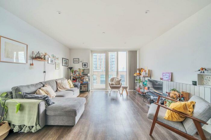 1 Bedroom Flat To Rent In Plumstead Road, Woolwich, London, SE18