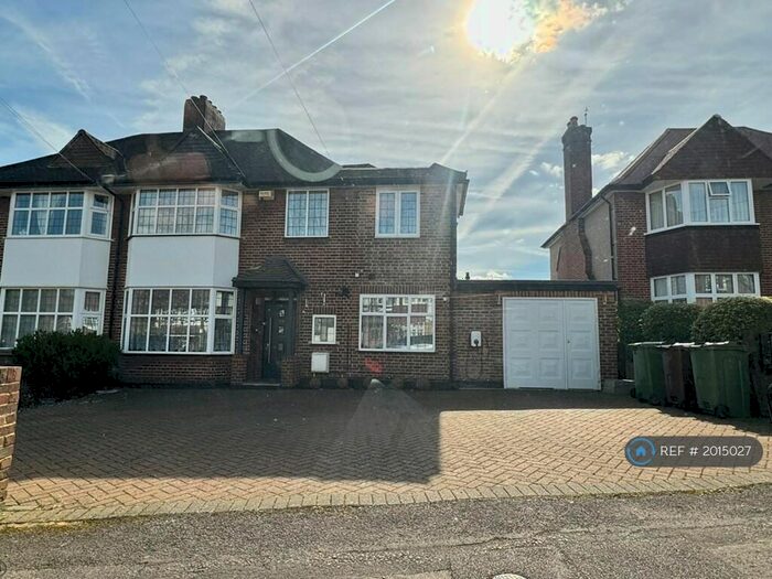 5 Bedroom Semi-Detached House To Rent In Quarry Park Road, Cheam, Sutton, SM1
