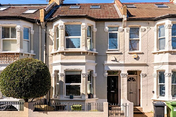 4 Bedroom Terraced House For Sale In Kingwood Road, Fulham, SW6