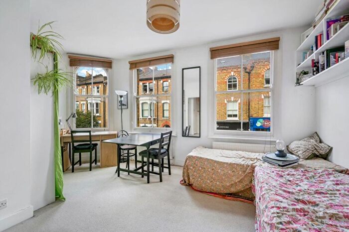 1 Bedroom Flat For Sale In Chetwynd Road, Dartmouth Park, NW5