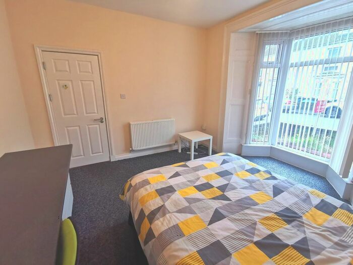 5 Bedroom Property To Rent In Henrietta Street, City Centre, Swansea, SA1