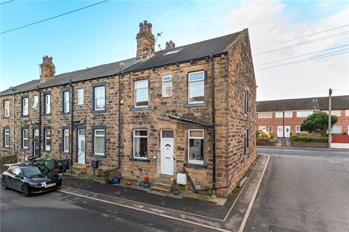 2 Bedroom End Of Terrace House For Sale In Bridge Street, Morley, Leeds, West Yorkshire, LS27