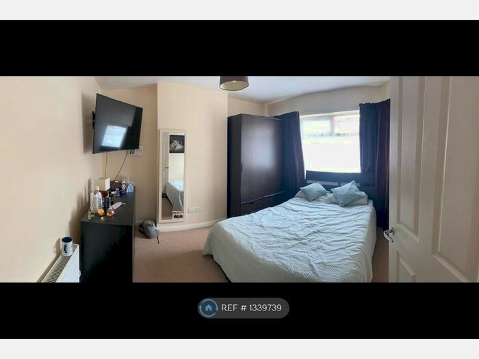 1 Bedroom Maisonette To Rent In Boxalls Lane, Aldershot, GU11