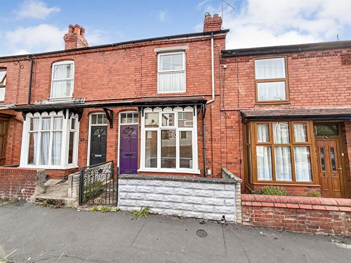 2 Bedroom Terraced House For Sale In Vyrnwy Road, Oswestry, SY11