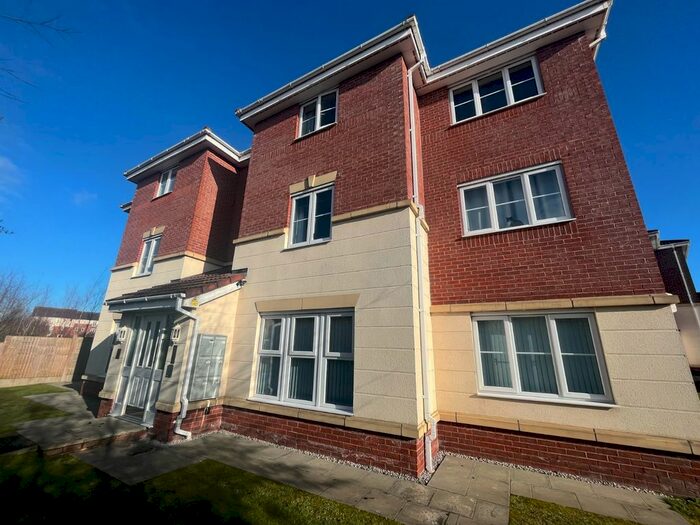 2 Bedroom Flat To Rent In Lily Drive, Stoke-On-Trent, Staffordshire, ST6