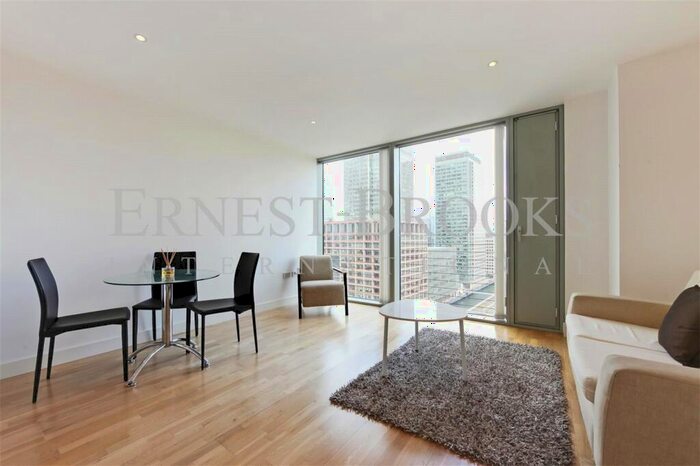 1 Bedroom Apartment To Rent In Landmark East Tower, Canary Wharf, E14