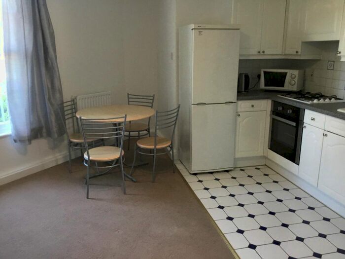 1 Bedroom Flat To Rent In Station Road West, Canterbury, CT2