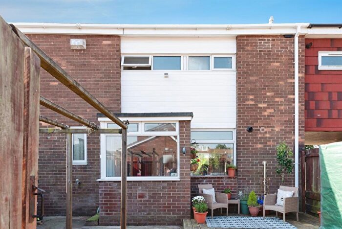 3 Bedroom Terraced House For Sale In Exton Close, Bransholme, Hull, HU7