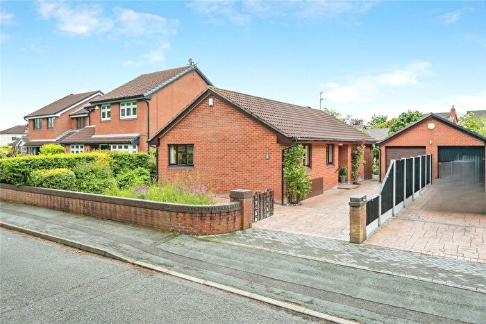 3 Bedroom Bungalow For Sale In Arran Close, Fearnhead, Warrington, Cheshire, WA2