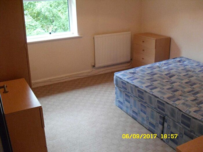 2 Bedroom Flat To Rent In High Lane, Chorlton, M21
