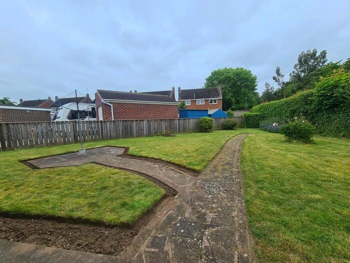 2 Bedroom Detached Bungalow For Sale In Malvern Close, Hurworth, DL2