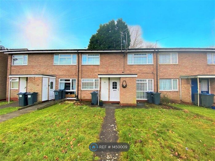 2 Bedroom Maisonette To Rent In Deep Denes, Luton, LU2