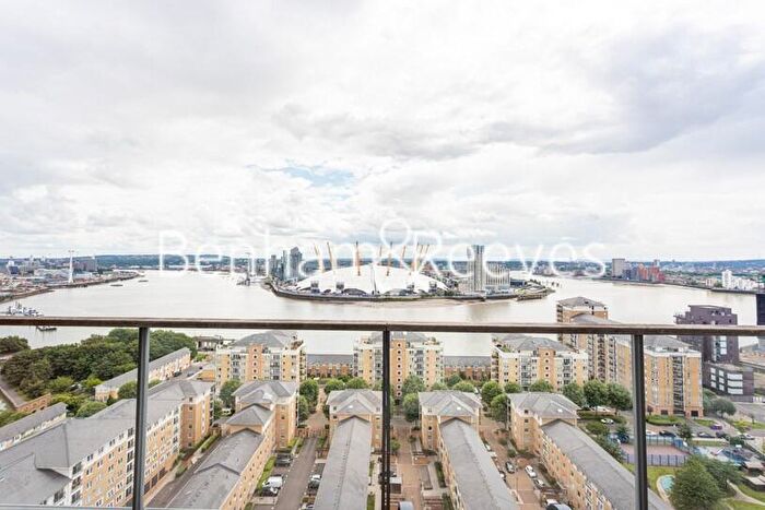 2 Bedroom Duplex To Rent In Neutron Tower, Blackwall Way, London, E14