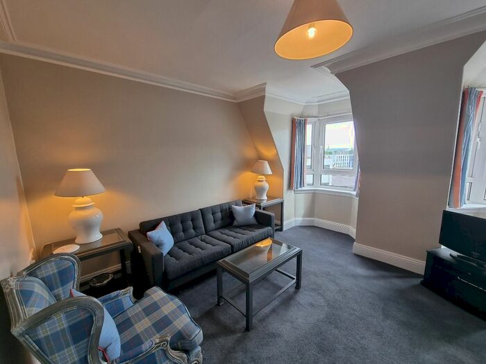 2 Bedroom Flat To Rent In Union Grove, City Centre, Aberdeen, AB10