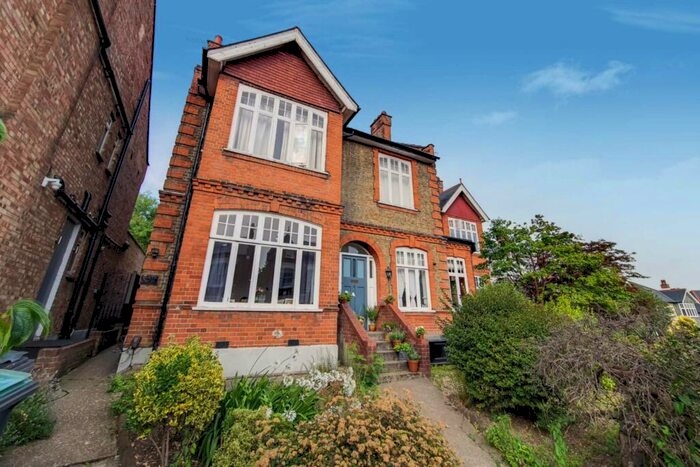 1 Bedroom Flat To Rent In Talbot Road, Highgate, N6