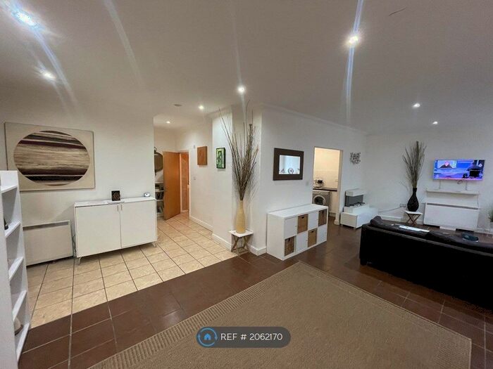 1 Bedroom Flat To Rent In Luton Town Centre, Luton, LU1