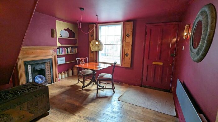 1 Bedroom Town House To Rent In Churchgate Street, Bury St. Edmunds, IP33