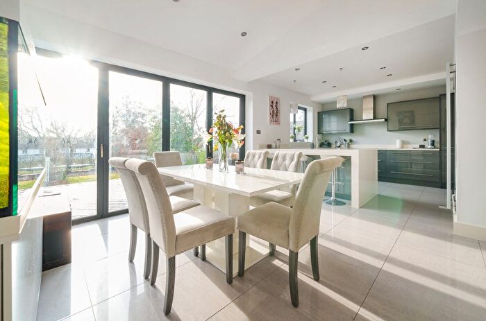 5 Bedroom Semi-Detached House For Sale In Green Lane, St. Albans, Hertfordshire, AL3