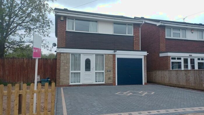 3 Bedroom Detached House To Rent In Osmaston Road, Birmingham, West Midlands, B17