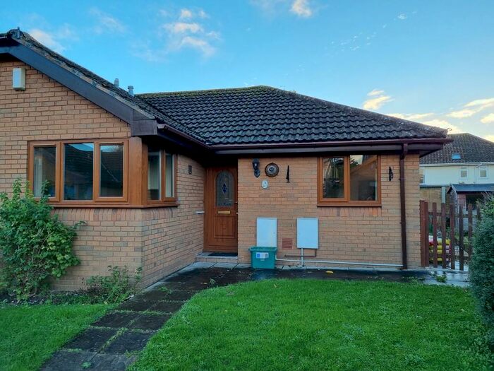 2 Bedroom Semi-Detached Bungalow To Rent In Orchard Close, Congresbury, BS49