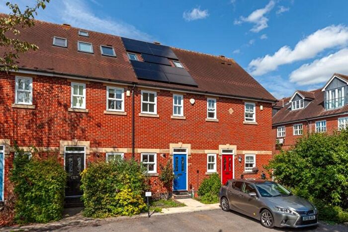 3 Bedroom Terraced House To Rent In Plater Drive, Oxford, OX2