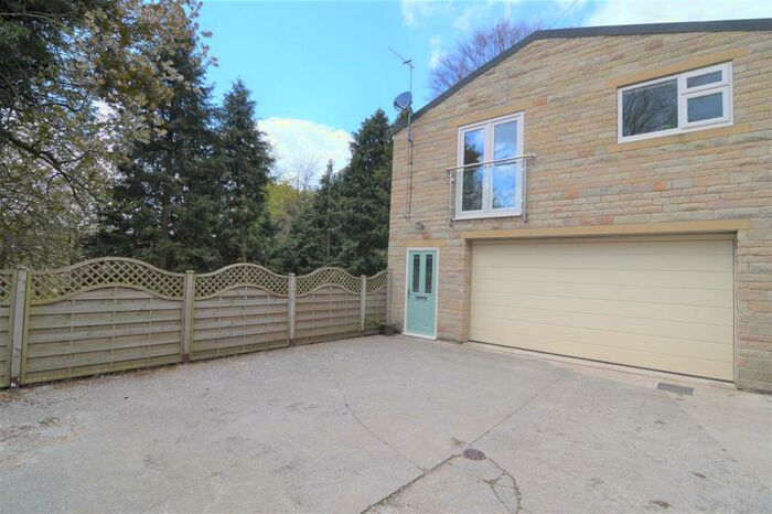 1 Bedroom Apartment To Rent In Wade House Road, Halifax, HX3