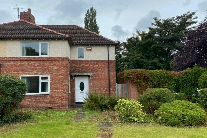 3 Bedroom Semi-Detached House To Rent In Bates Avenue, Darlington, County Durham, DL3