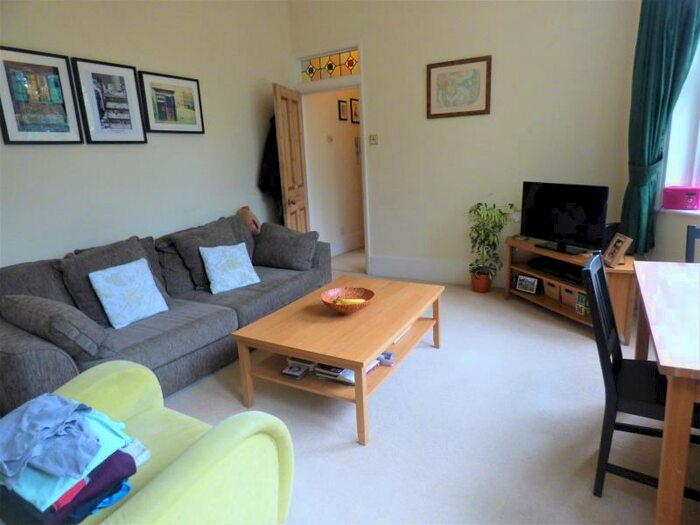 1 Bedroom Flat To Rent In Rosendale Road, SE21