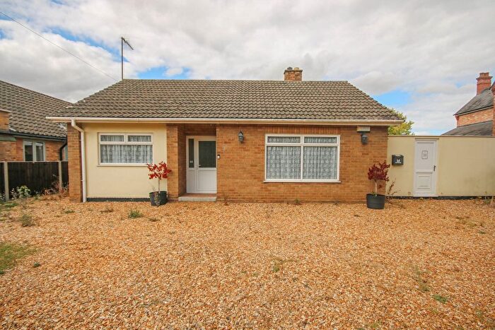 2 Bedroom Detached Bungalow For Sale In Sutton Road, Terrington St Clement, King's Lynn, PE34
