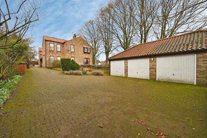 2 Bedroom Flat For Sale In The Wickets, Studley Road, Ripon, HG4