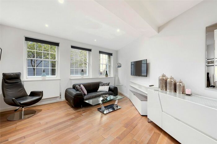 1 Bedroom Flat To Rent In Savage Gardens, City Of London, EC3N