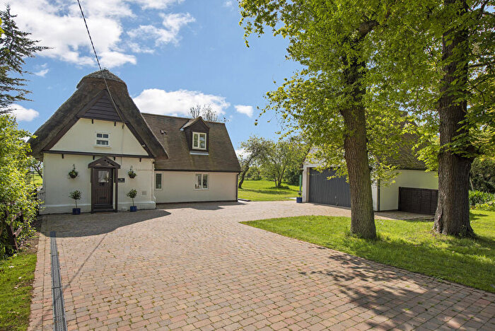 3 Bedroom Detached House For Sale In High Street, Toseland, St Neots, Cambridgeshire, PE19