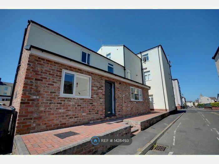 2 Bedroom Flat To Rent In Bold Street, Southport, PR9