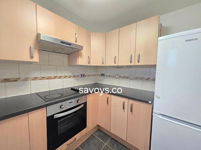 1 Bedroom Flat To Rent In Swynford Gardens, London, NW4