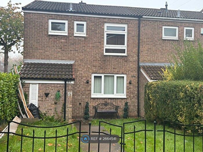 3 Bedroom End Of Terrace House To Rent In Pembridge Close, Birmingham, B32